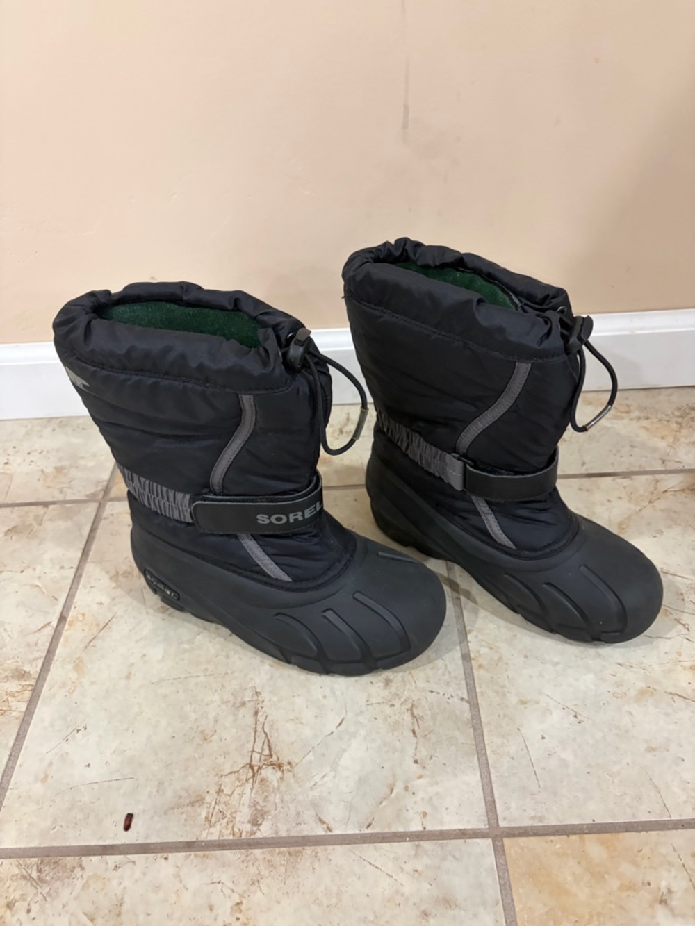 Sorel Kids Black Snow Boots with Gray Trim